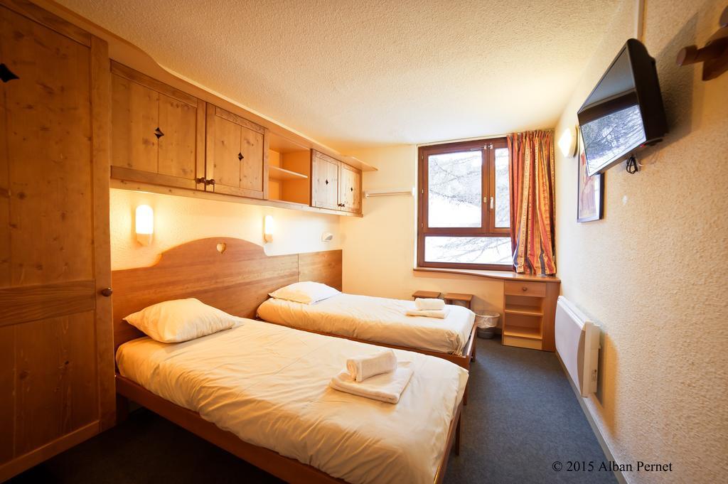 Les Balcons De Maurienne Hotell Montricher-le-Bochet Rum bild